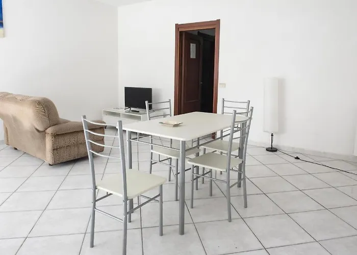 N202 - Numana, Comodo Bilocale Vicino Al Mare